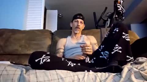 dogbone999081 online show from November 7, 2025, 7:52 am