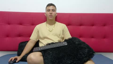  01 online show from May 16, 2026, 11:31 am