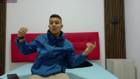  01 online show from May 26, 2026, 11:28 am