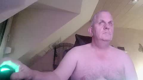 doggy2629 online show from November 29, 2025, 8:01 pm