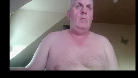 doggy2629 online show from April 10, 2026, 5:50 pm