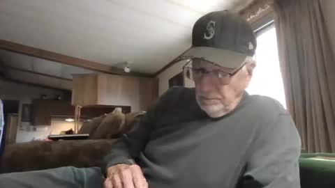 doingmyself69 online show from March 4, 2026, 8:37 pm