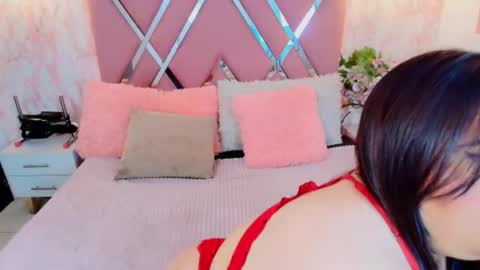 Dolce Pearl online show from May 5, 2026, 2:52 am