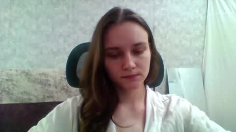 dolcezza_ online show from May 18, 2026, 11:16 am