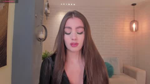 Dolcie  online show from February 7, 2025, 11:56 am