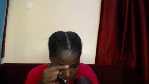 Lina online show from October 1, 2025, 2:34 pm