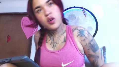 doll_and_thebrown online show from February 18, 2026, 2:35 pm