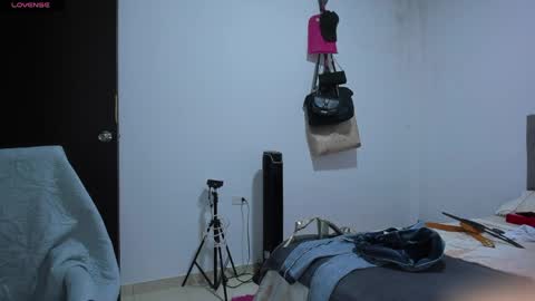 Snapshot of doll_andrea_ chatting on May 15, 2026, 11:56 pm ANDREA online show from May 15, 2026, 11:56 pm