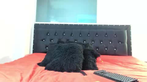 Snapshot of doll_celeste19 chatting on September 17, 2025, 1:07 am C E L E S T E online show from September 17, 2025, 1:07 am