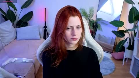 Snapshot of doll_lesli chatting on November 8, 2025, 10:04 am Your doll Lesli online show from November 8, 2025, 10:04 am