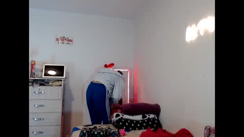 Catherine XXX online show from March 8, 2026, 2:04 am