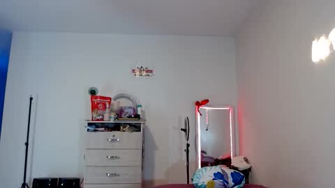 Catherine XXX online show from March 11, 2026, 11:38 am