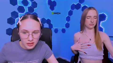 doll_vey online show from December 20, 2025, 8:27 pm