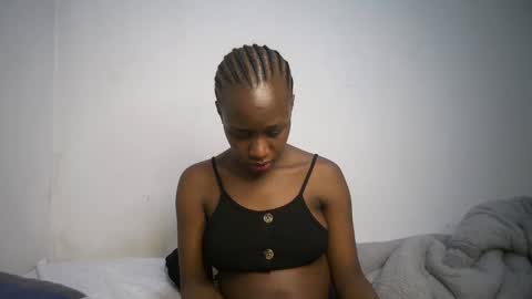 dollberry online show from February 18, 2025, 2:27 pm