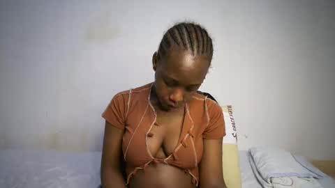 dollberry online show from February 23, 2025, 10:42 pm