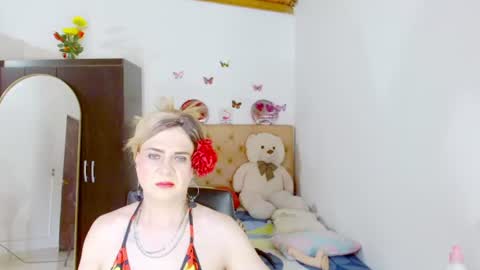 Snapshot of dolldirtyxxx1 chatting on June 28, 2026, 6:14 pm ilona online show from June 28, 2026, 6:14 pm