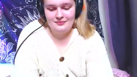 Snapshot of dolled_up_cvnt chatting on September 28, 2025, 7:52 pm Miss Rose online show from September 28, 2025, 7:52 pm