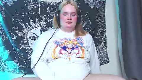 Snapshot of dolled_up_cvnt chatting on October 8, 2025, 9:45 pm Miss Rose online show from October 8, 2025, 9:45 pm