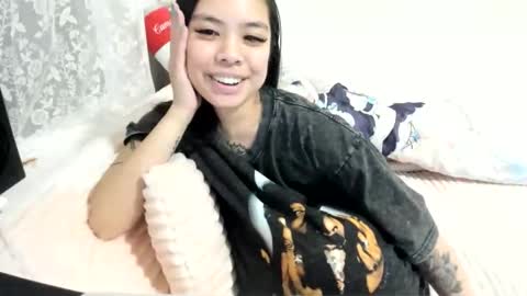 DOLLLFACE online show from February 11, 2026, 7:35 am