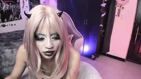 dolly_bones online show from June 30, 2026, 6:14 am
