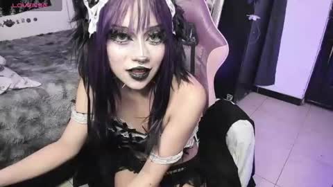 dolly_bones online show from July 11, 2026, 5:54 am