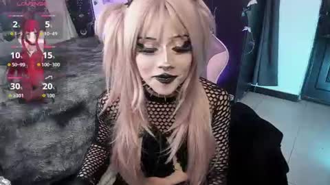 dolly_bones online show from July 29, 2026, 3:48 am