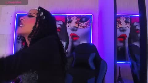 dolly_boob online show from February 6, 2026, 4:17 am