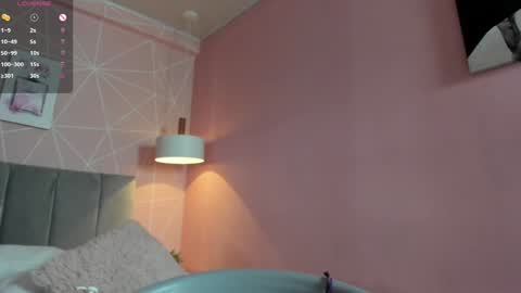 Call me Zoe  online show from December 4, 2024, 8:01 am