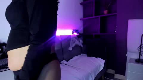 DollyWood  online show from October 18, 2025, 8:31 pm