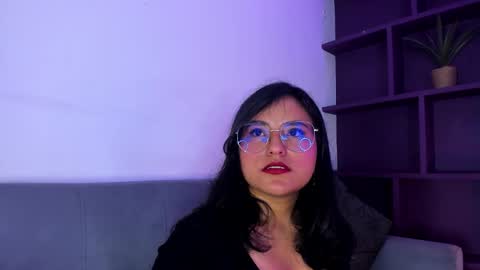 DollyWood  online show from November 4, 2025, 3:38 am