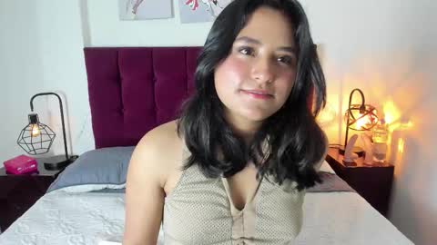 DollyWood  online show from November 11, 2025, 3:28 am