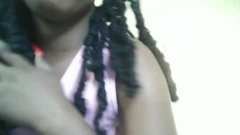 dollzues online show from November 23, 2025, 2:39 pm