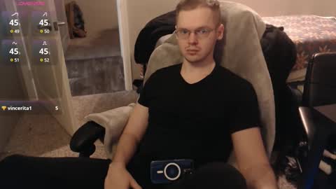 doloresman online show from February 19, 2025, 9:47 pm