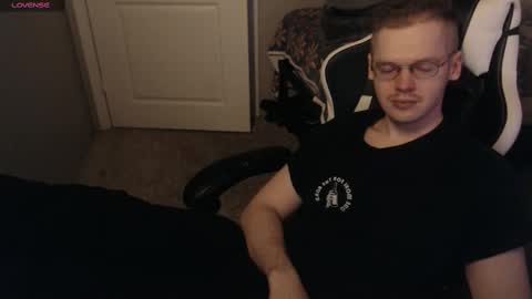 doloresman online show from March 6, 2025, 11:47 am