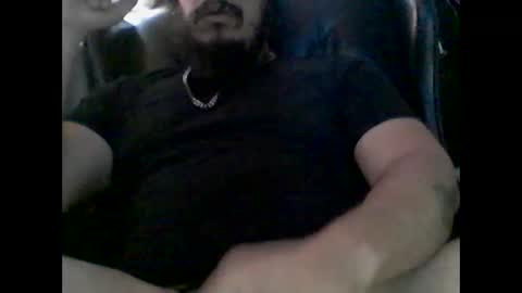 Snapshot of domanarchist chatting on January 5, 2025, 10:40 pm Sullyboyx online show from January 5, 2025, 10:40 pm