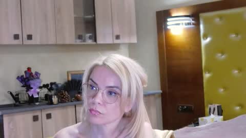 Snapshot of domcaprisse chatting on April 23, 2026, 12:29 pm domcaprisse online show from April 23, 2026, 12:29 pm