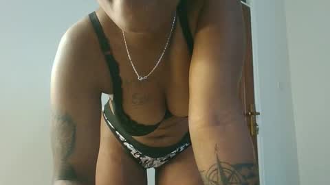 Snapshot of domecesy chatting on October 7, 2025, 11:51 am Amarie noels online show from October 7, 2025, 11:51 am