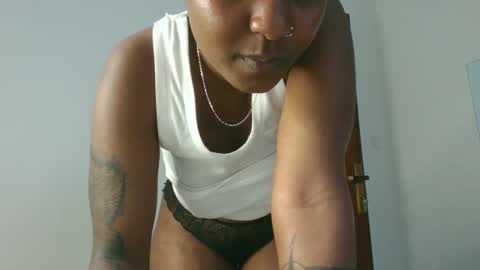 Snapshot of domecesy chatting on October 19, 2025, 1:23 pm Amarie noels online show from October 19, 2025, 1:23 pm