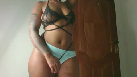 Snapshot of domecesy chatting on November 8, 2025, 9:02 pm Amarie noels online show from November 8, 2025, 9:02 pm