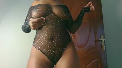 Snapshot of domecesy chatting on November 9, 2025, 1:09 pm Amarie noels online show from November 9, 2025, 1:09 pm