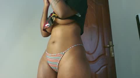 Snapshot of domecesy chatting on November 13, 2025, 1:43 pm Amarie noels online show from November 13, 2025, 1:43 pm