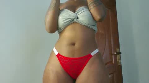 Snapshot of domecesy chatting on November 16, 2025, 12:22 pm Amarie noels online show from November 16, 2025, 12:22 pm