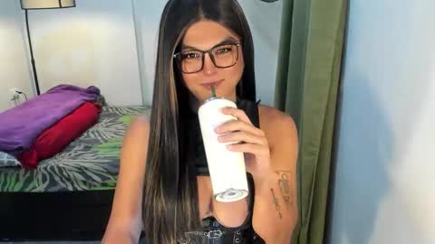 ANGELA online show from May 5, 2026, 7:00 pm