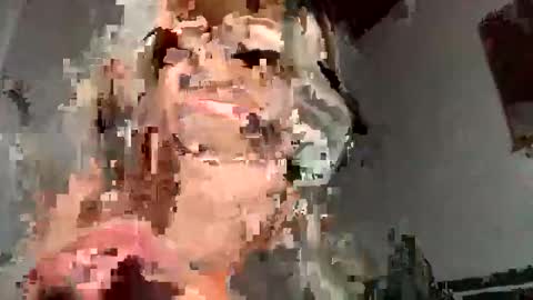 Snapshot of dominadiosa__ chatting on September 18, 2025, 10:45 pm Alexa online show from September 18, 2025, 10:45 pm
