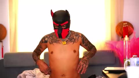 jjhoy online show from November 10, 2025, 4:39 pm