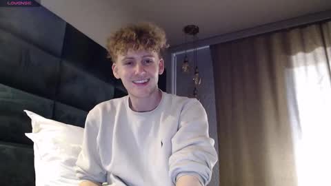 Alex...  online show from October 5, 2025, 1:53 pm