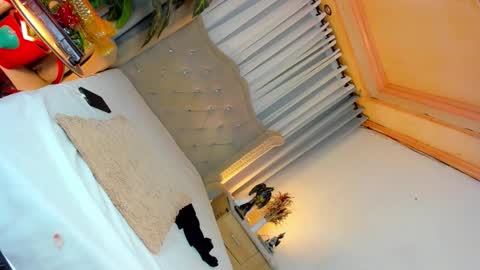 CALL ME BABY BELLA online show from October 20, 2025, 5:24 pm