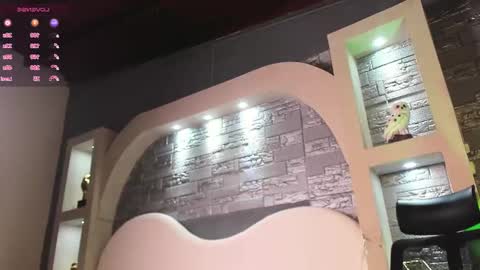 dominic de luca online show from November 3, 2025, 3:52 am