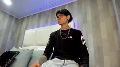 Snapshot of dominic_foox chatting on February 13, 2026, 1:51 pm Dominic foox online show from February 13, 2026, 1:51 pm