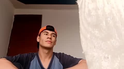 Snapshot of dominic_radccliffe chatting on December 29, 2024, 8:58 pm Your real love online show from December 29, 2024, 8:58 pm